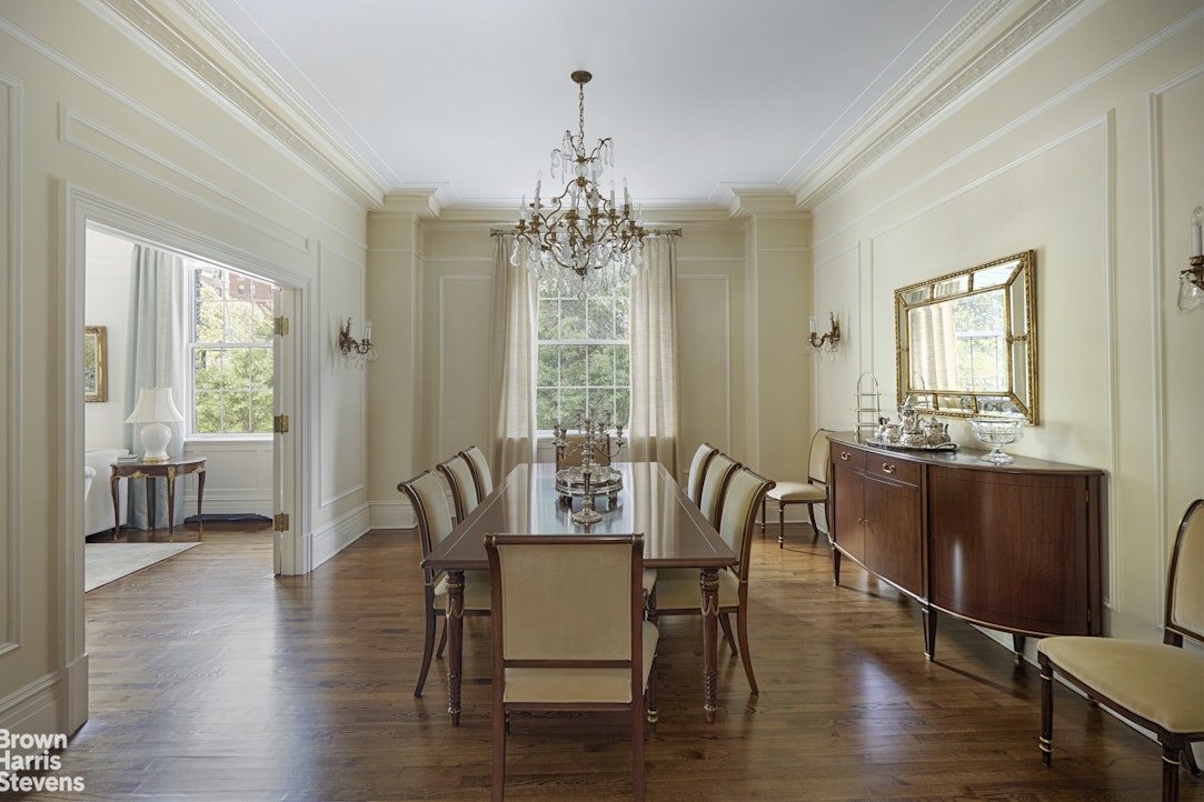 960 Park Avenue, Unit 2NDFLE Manhattan, NY 10028 - Photo 2 of 11