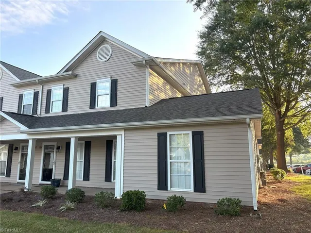 $244,900 | 156 Pinewood Lane, Unit 101, Advance, NC 27006