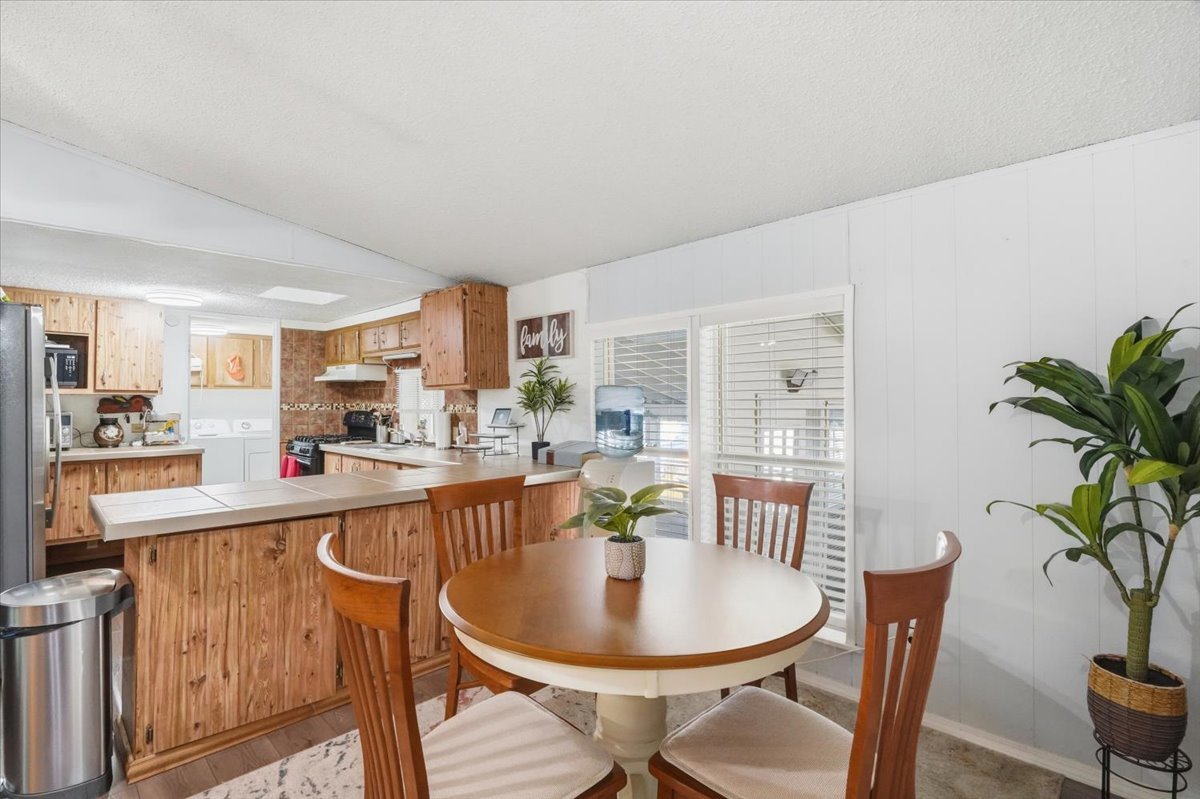 38703 North Sheridan Road, Unit 137 Beach Park, IL 60099 - Photo 7 of 18