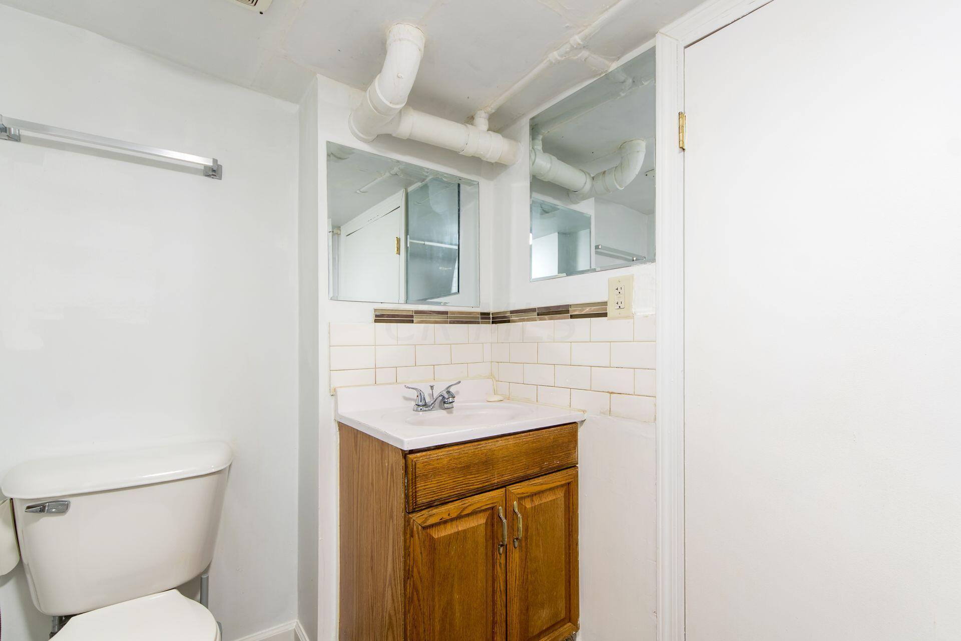 1466 Fullen Road Columbus, OH 43229 - Photo 29 of 35 001_95cde5c1_M 1466 Fullen018