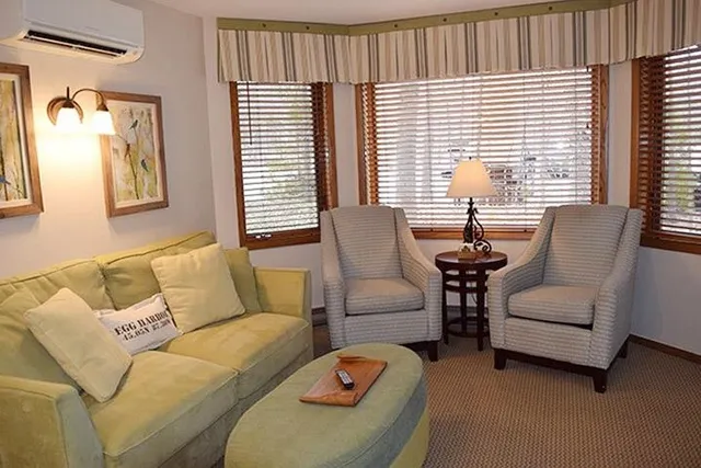 $148,000 | 4940 Landmark Circle, Unit 3204, Egg Harbor, WI 54209