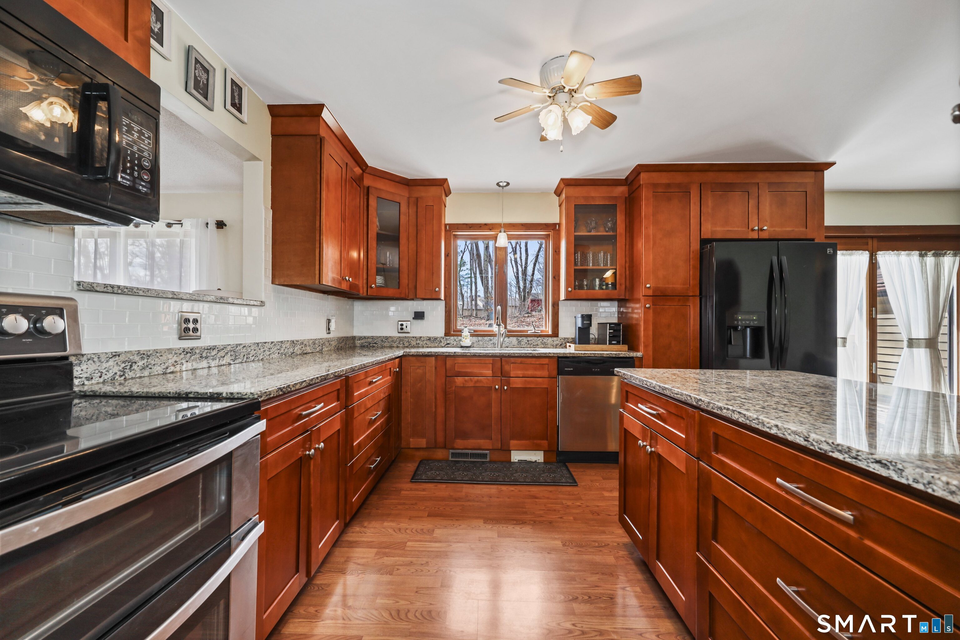 4 Alison Court Prospect, CT 06712 - Photo 3 of 39