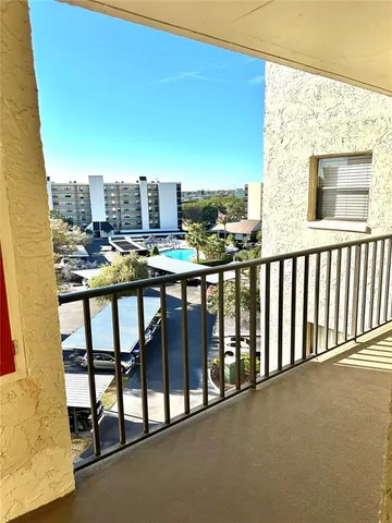 $1,700 | 2800 Cove Cay Drive, Unit 16B, Clearwater, FL 33760