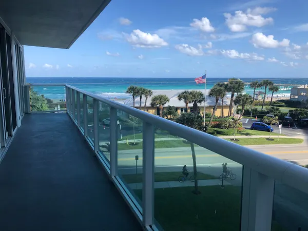 $2,400 | 333 Northeast 21st Avenue, Unit 522, Deerfield Beach, FL 33441