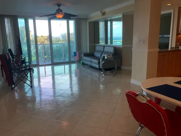 $2,400 | 333 Northeast 21st Avenue, Unit 522, Deerfield Beach, FL 33441