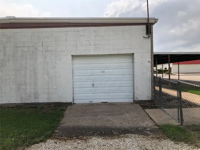 $3,000 | 1113 Lawrence Street, Rosenberg, TX 77471