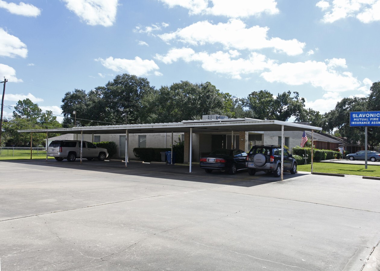 1113 Lawrence Street Rosenberg, TX 77471 - Photo 2 of 18 Front of Building