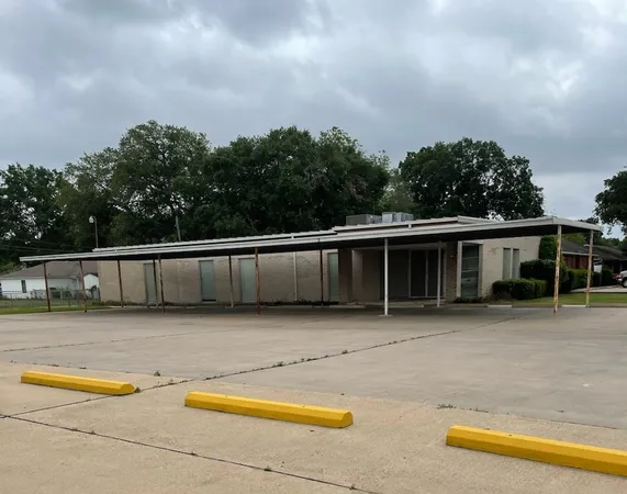 $3,000 | 1113 Lawrence Street, Rosenberg, TX 77471