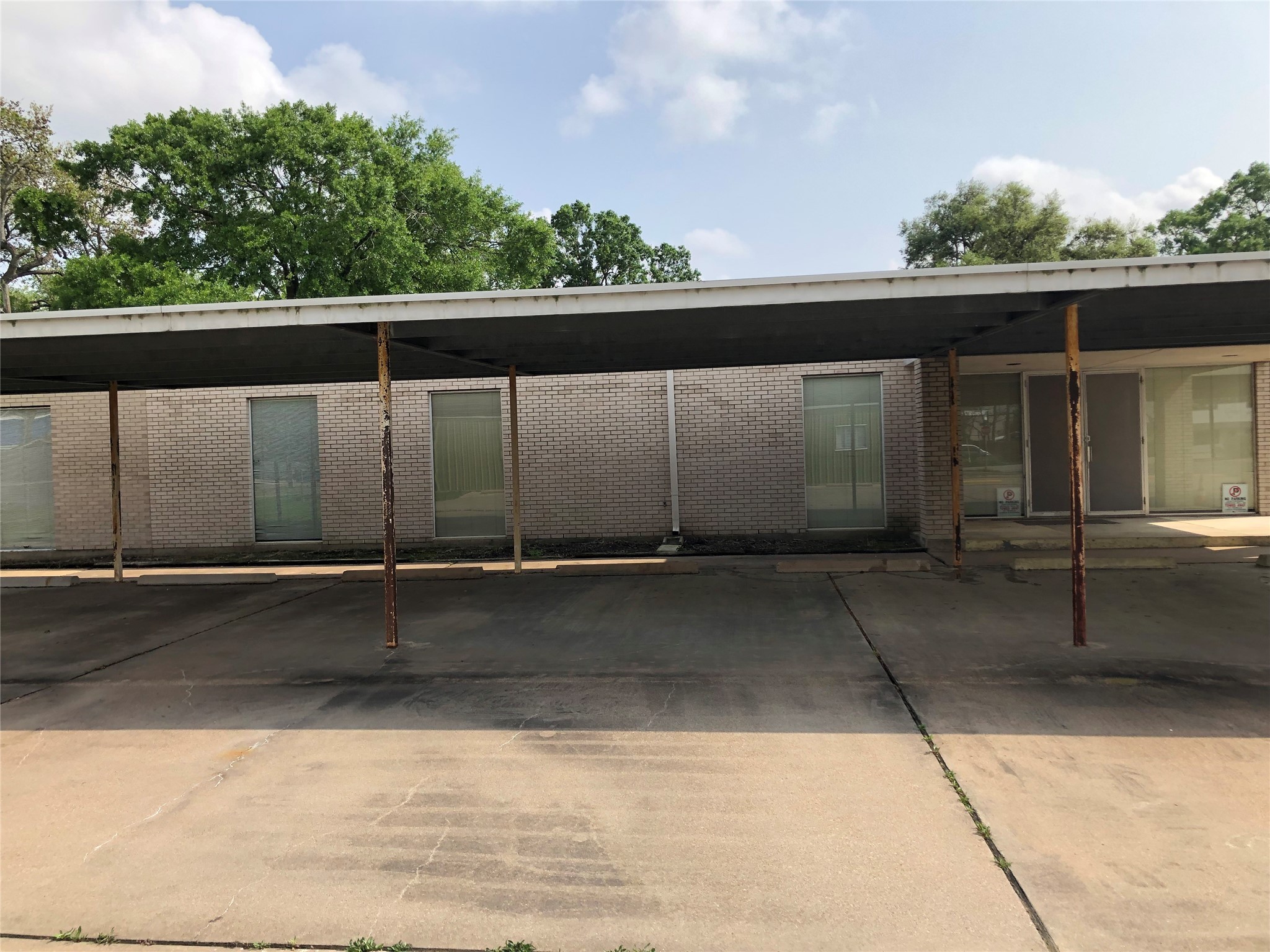 1113 Lawrence Street Rosenberg, TX 77471 - Photo 5 of 18 Covered Parking