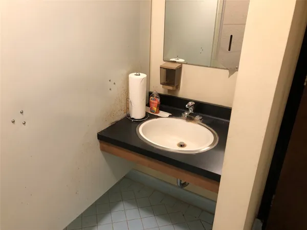 $3,000 | 1113 Lawrence Street, Rosenberg, TX 77471