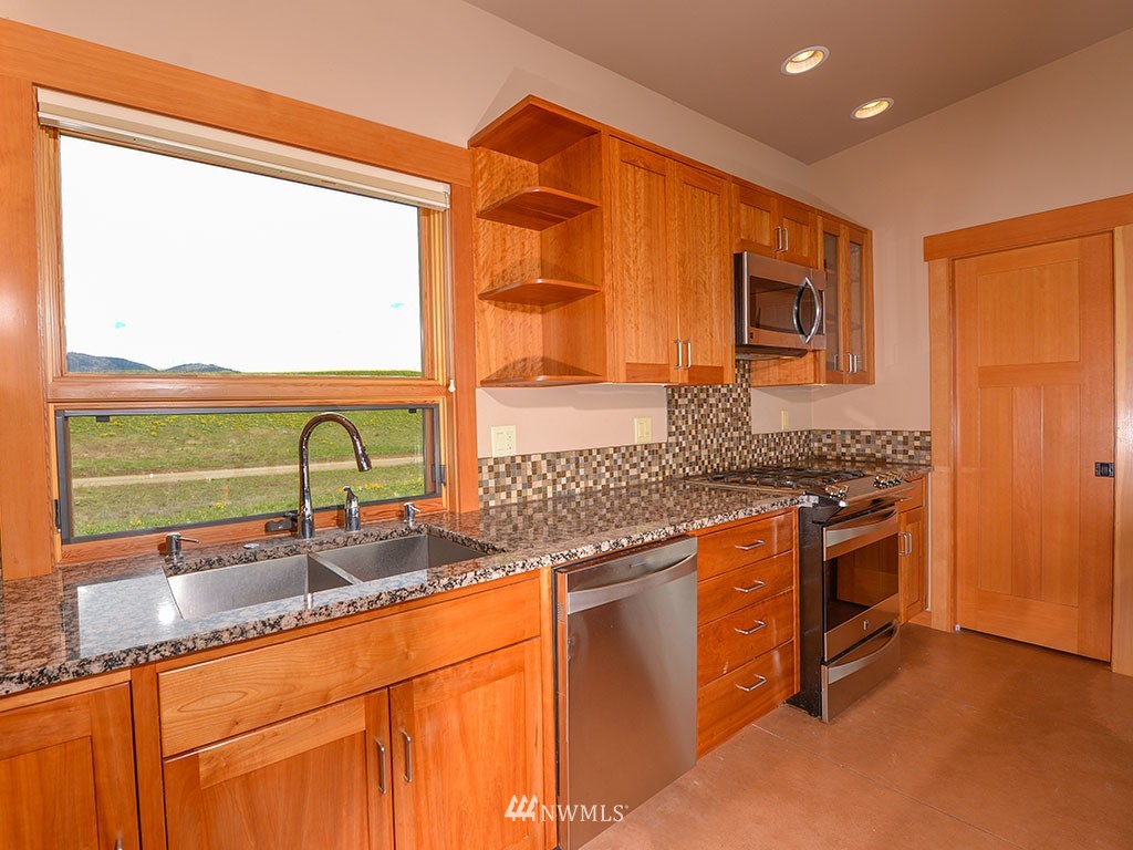 92 Cap Wright Road Twisp, WA 98856 - Photo 12 of 25 Gallery Image 12