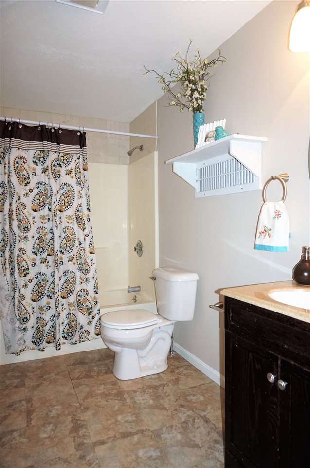 36 Tenney Road, Unit 1 Sandown, NH 03873 - Photo 12 of 20