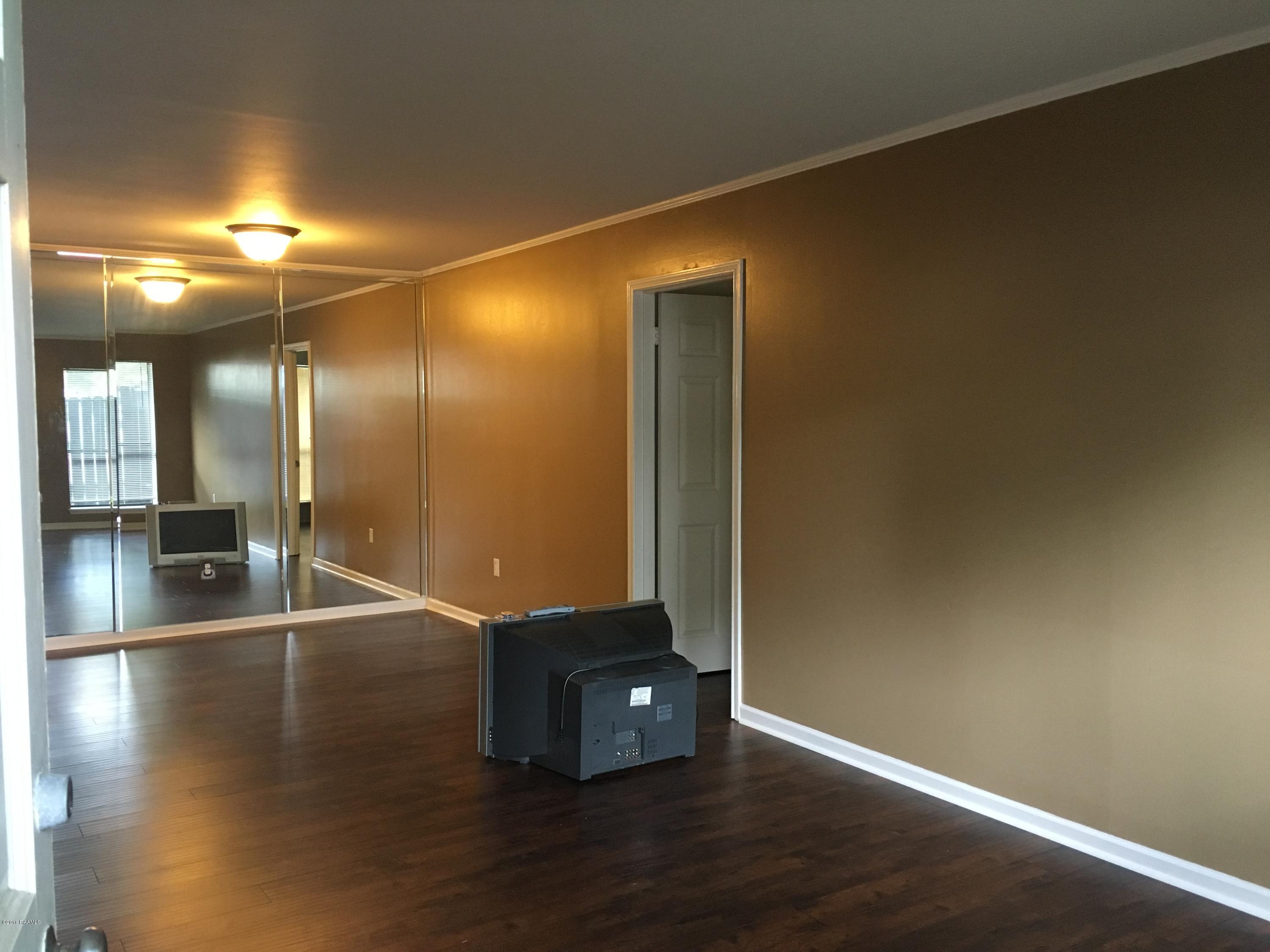 701 South College Road, Unit 101 Lafayette, LA 70503 - Photo 1 of 11 IMG_8242