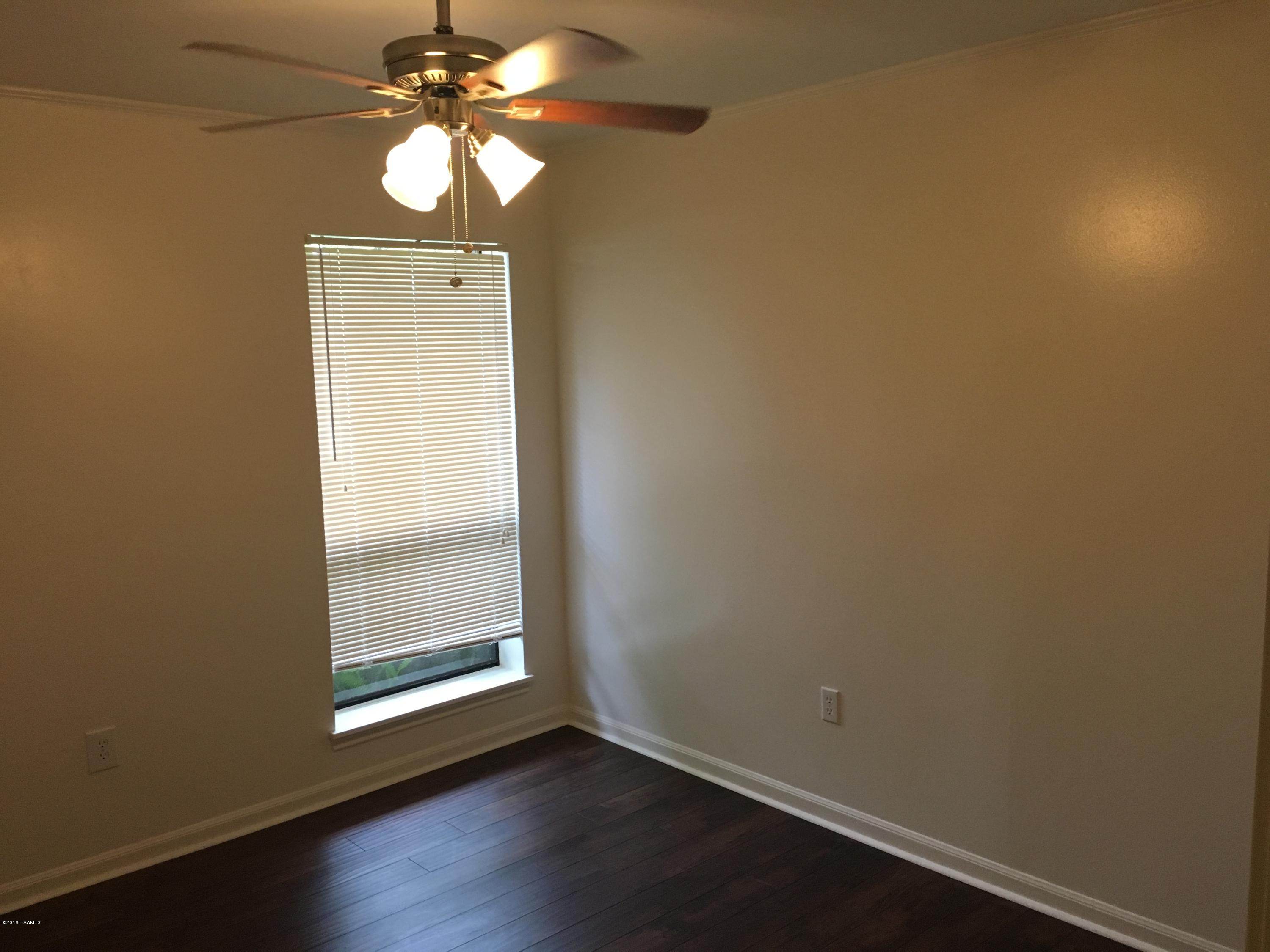 701 South College Road, Unit 101 Lafayette, LA 70503 - Photo 8 of 11 IMG_8249