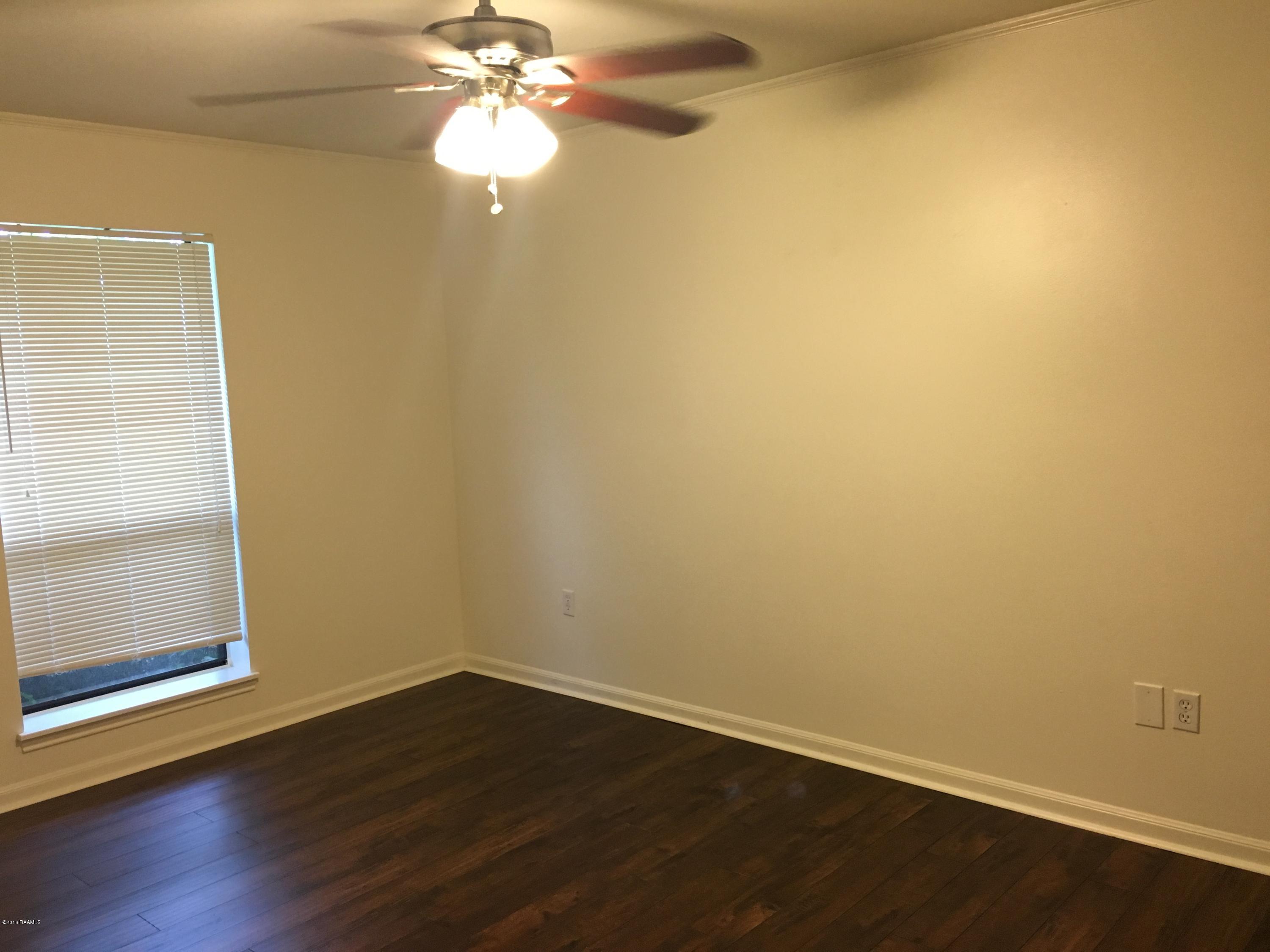 701 South College Road, Unit 101 Lafayette, LA 70503 - Photo 9 of 11 IMG_8250