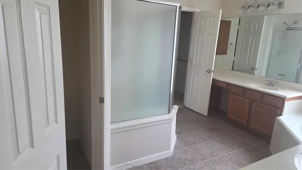 $3,200 | 2103 Trinity Manor Lane, Richmond, TX 77469