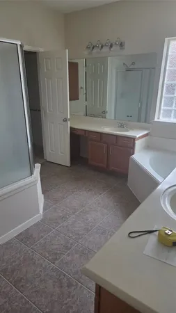 $3,200 | 2103 Trinity Manor Lane, Richmond, TX 77469