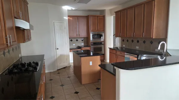 $3,200 | 2103 Trinity Manor Lane, Richmond, TX 77469