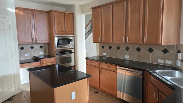 $3,200 | 2103 Trinity Manor Lane, Richmond, TX 77469