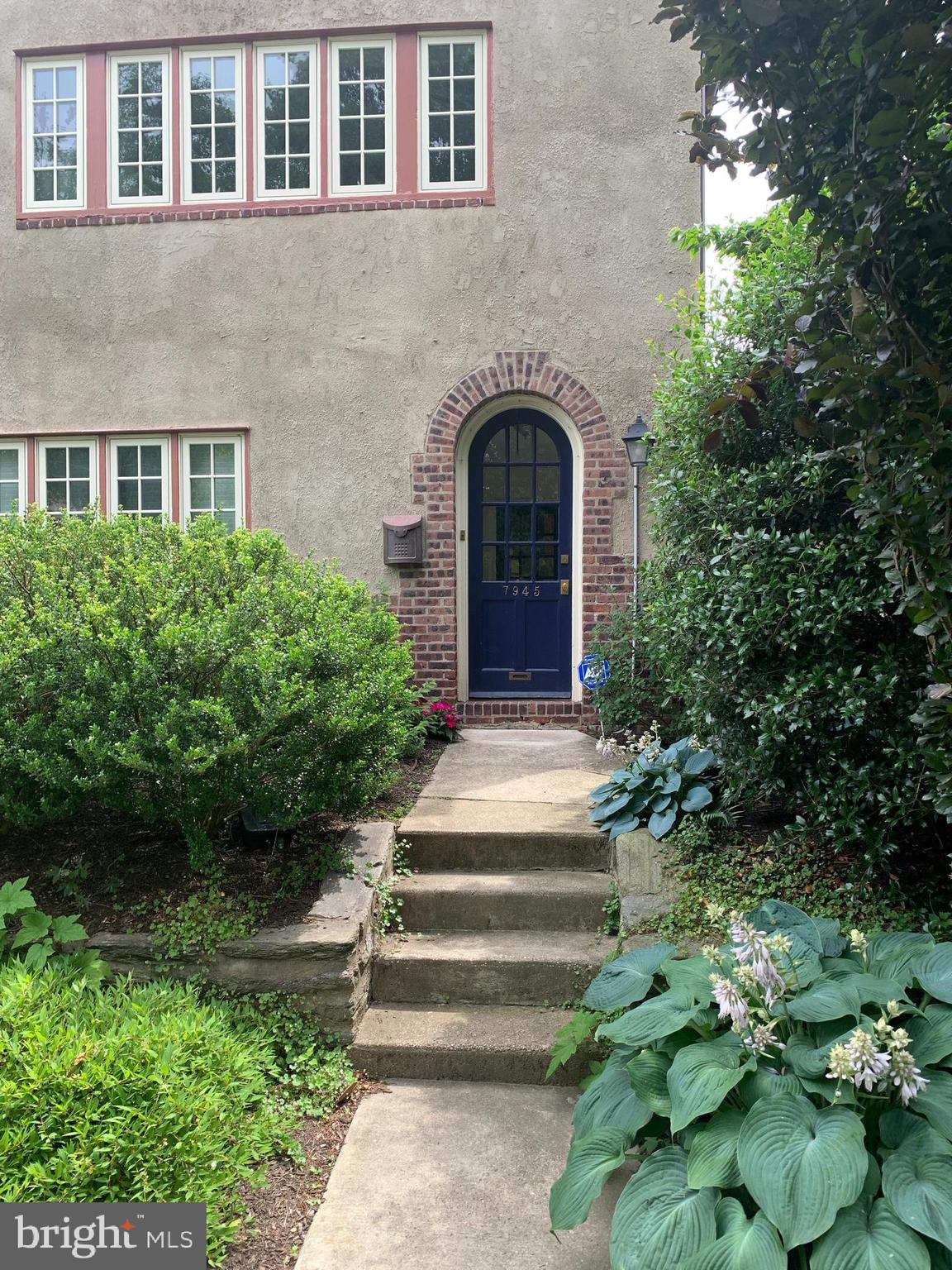 7945 Winston Road Philadelphia, PA 19118 - Photo 2 of 29 Front door