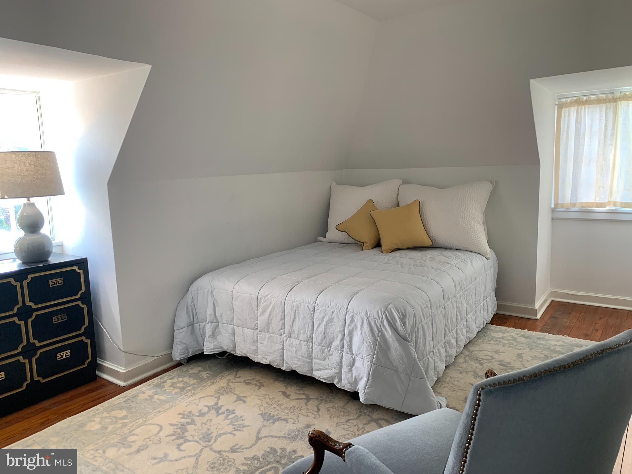 7945 Winston Road Philadelphia, PA 19118 - Photo 21 of 29 3rd Level Bedroom
