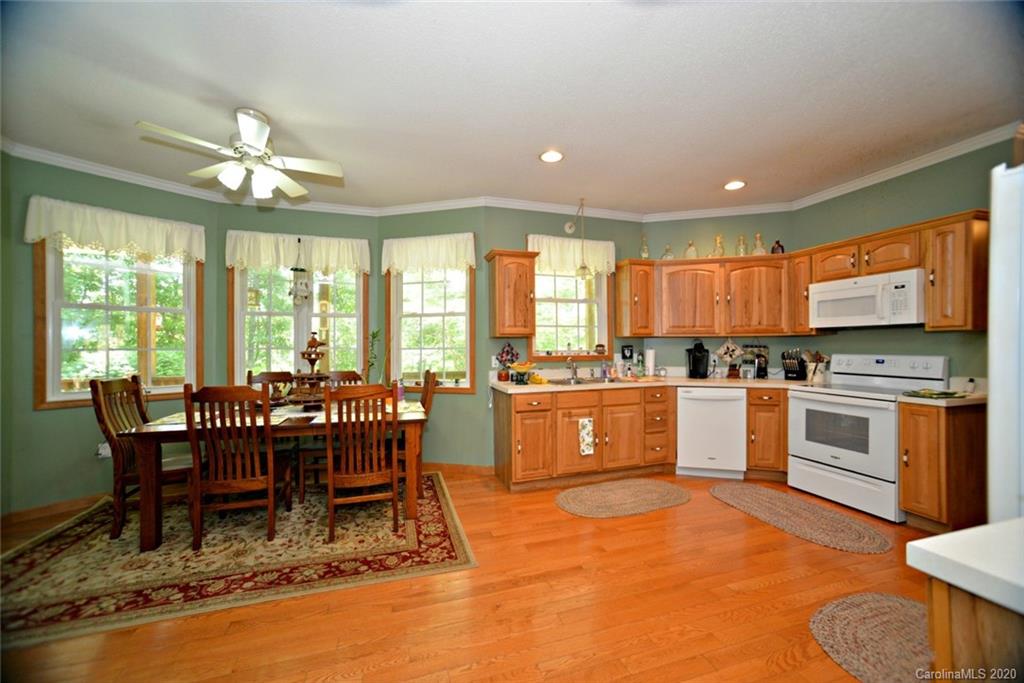 210 Weldon Hall Road Sylva, NC 28779 - Photo 16 of 29 Gallery Image 16