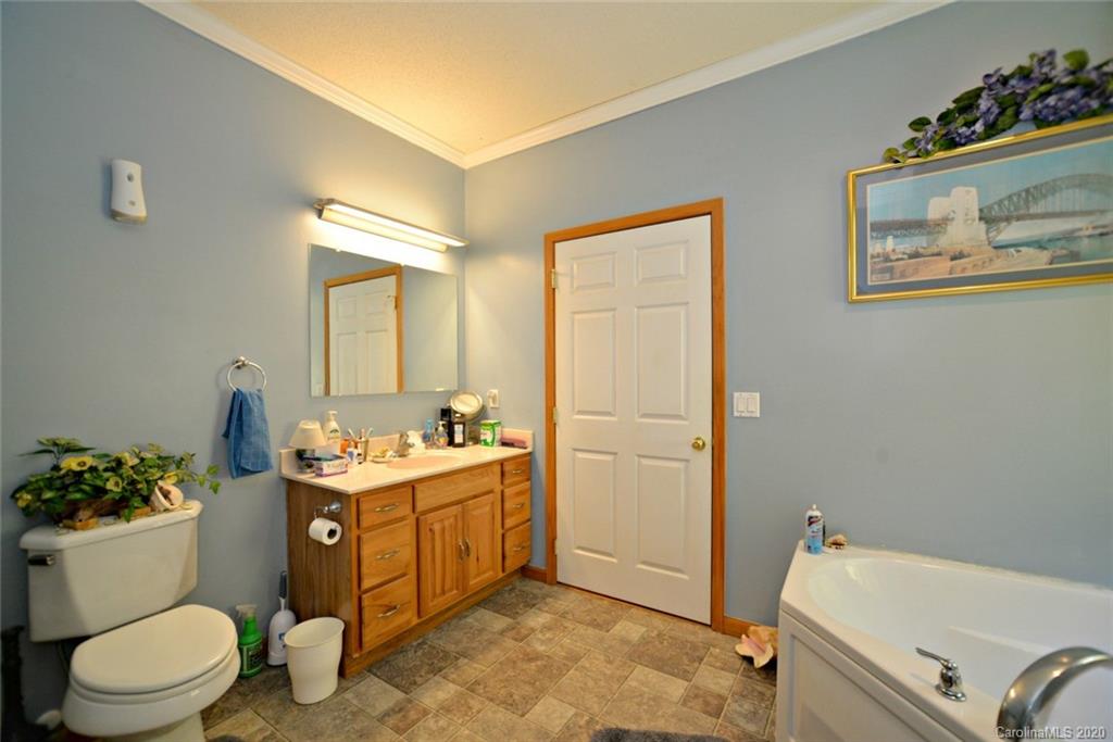 210 Weldon Hall Road Sylva, NC 28779 - Photo 23 of 29 Gallery Image 23