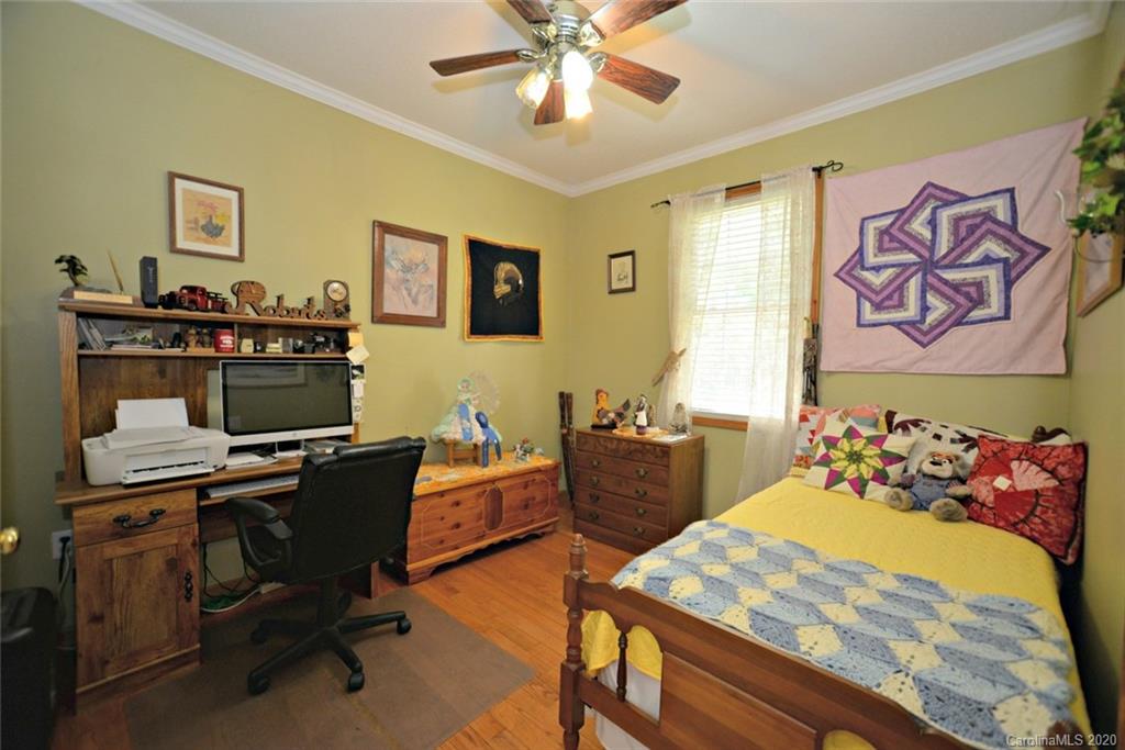 210 Weldon Hall Road Sylva, NC 28779 - Photo 27 of 29 Gallery Image 27