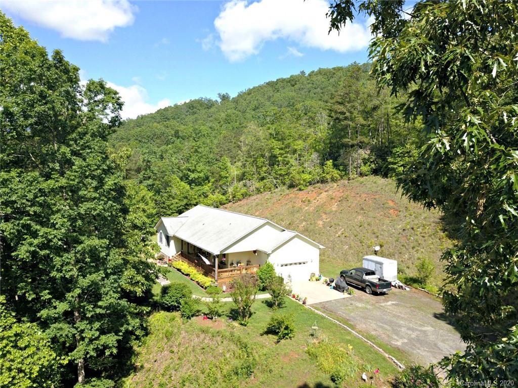 210 Weldon Hall Road Sylva, NC 28779 - Photo 6 of 29 Gallery Image 6