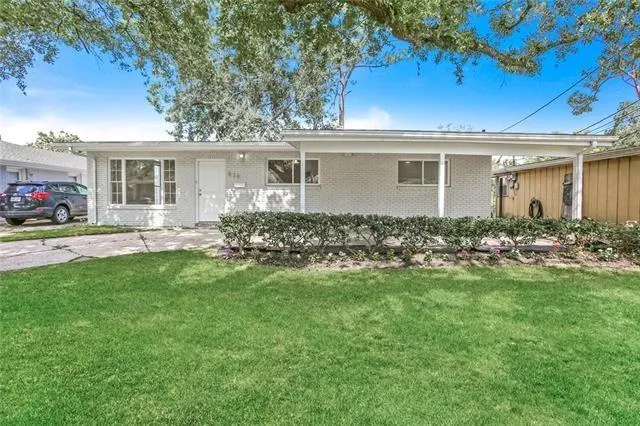 $2,500 | 528 Roseland Parkway, Harahan, LA 70123