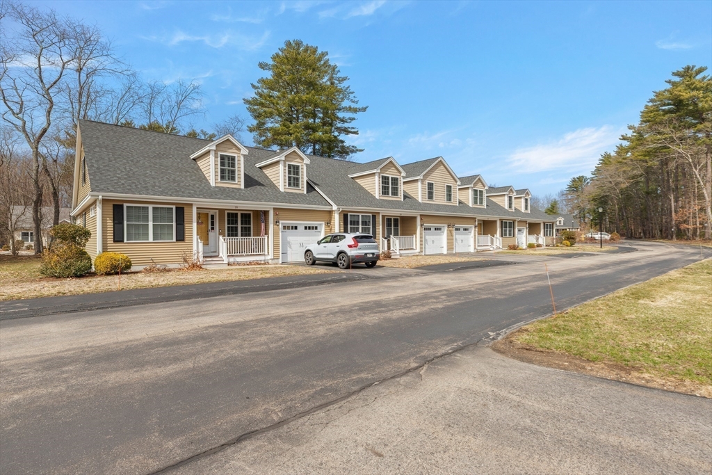 20 Freedom Way, Unit 20 Merrimac, MA 01860 - Photo 4 of 35 Gallery Image 4