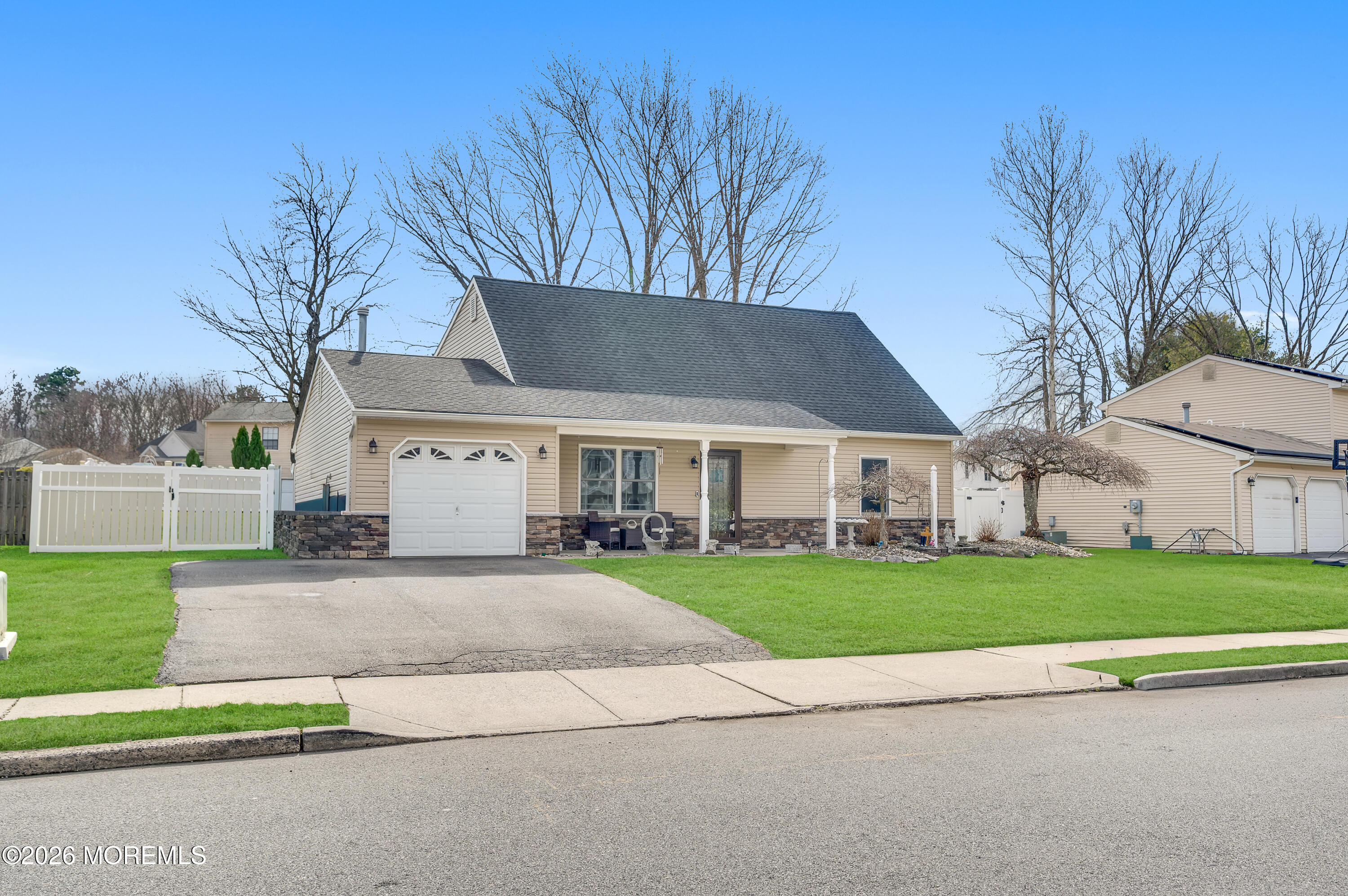 114 Starlight Road Howell, NJ 07731 - Photo 3 of 41 Front 2