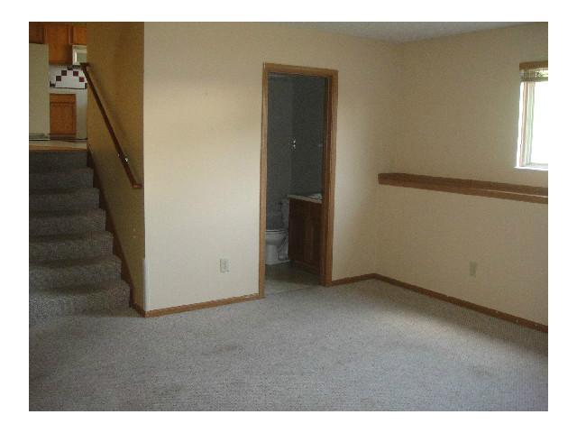 2701 Raphael Drive Columbus, OH 43232 - Photo 6 of 15 Gallery Image 6