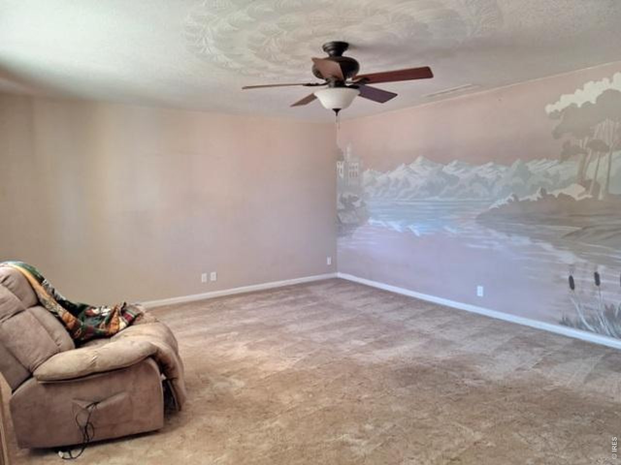 310 Cleveland Street Sterling, CO 80751 - Photo 3 of 25 Living Room