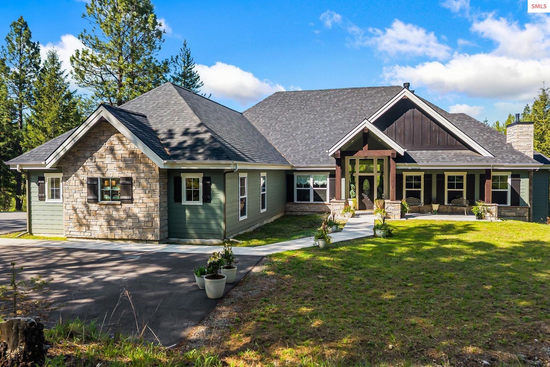 261 Hawkwind Trail Cocolalla, ID 83813 - Photo 4 of 100 Gallery Image 4