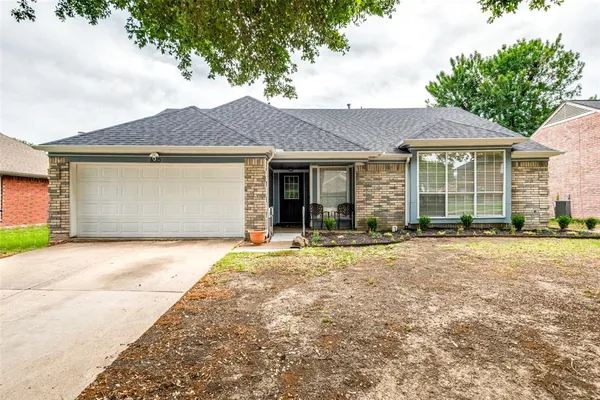 $2,850 | 8110 Regatta Drive, Rowlett, TX 75089