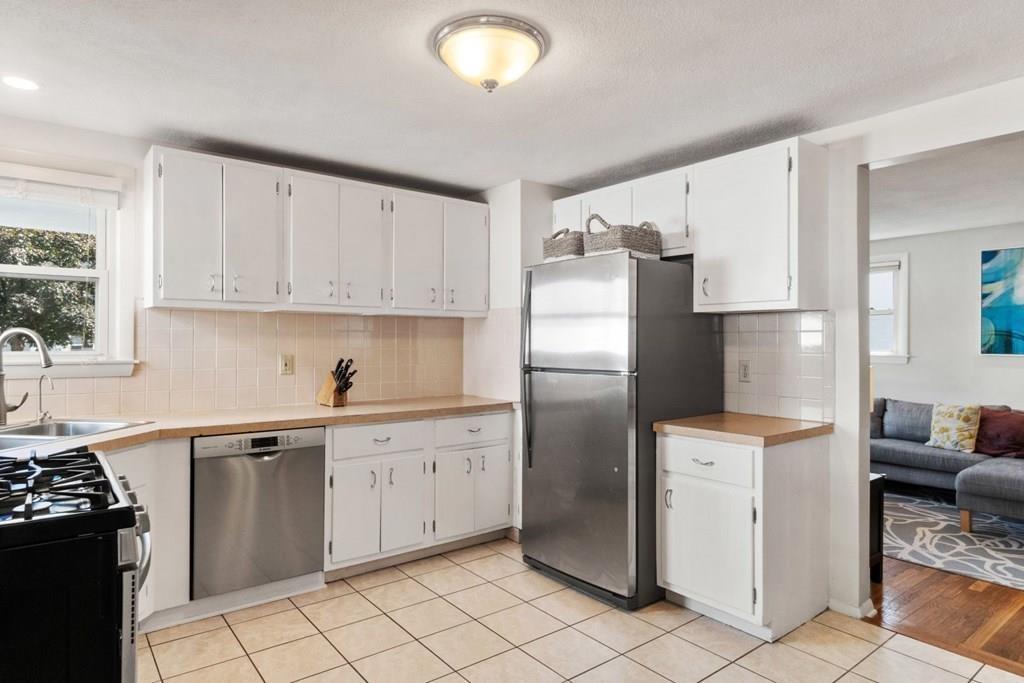 16 Albemarle Road Waltham, MA 02452 - Photo 9 of 24 Gallery Image 9