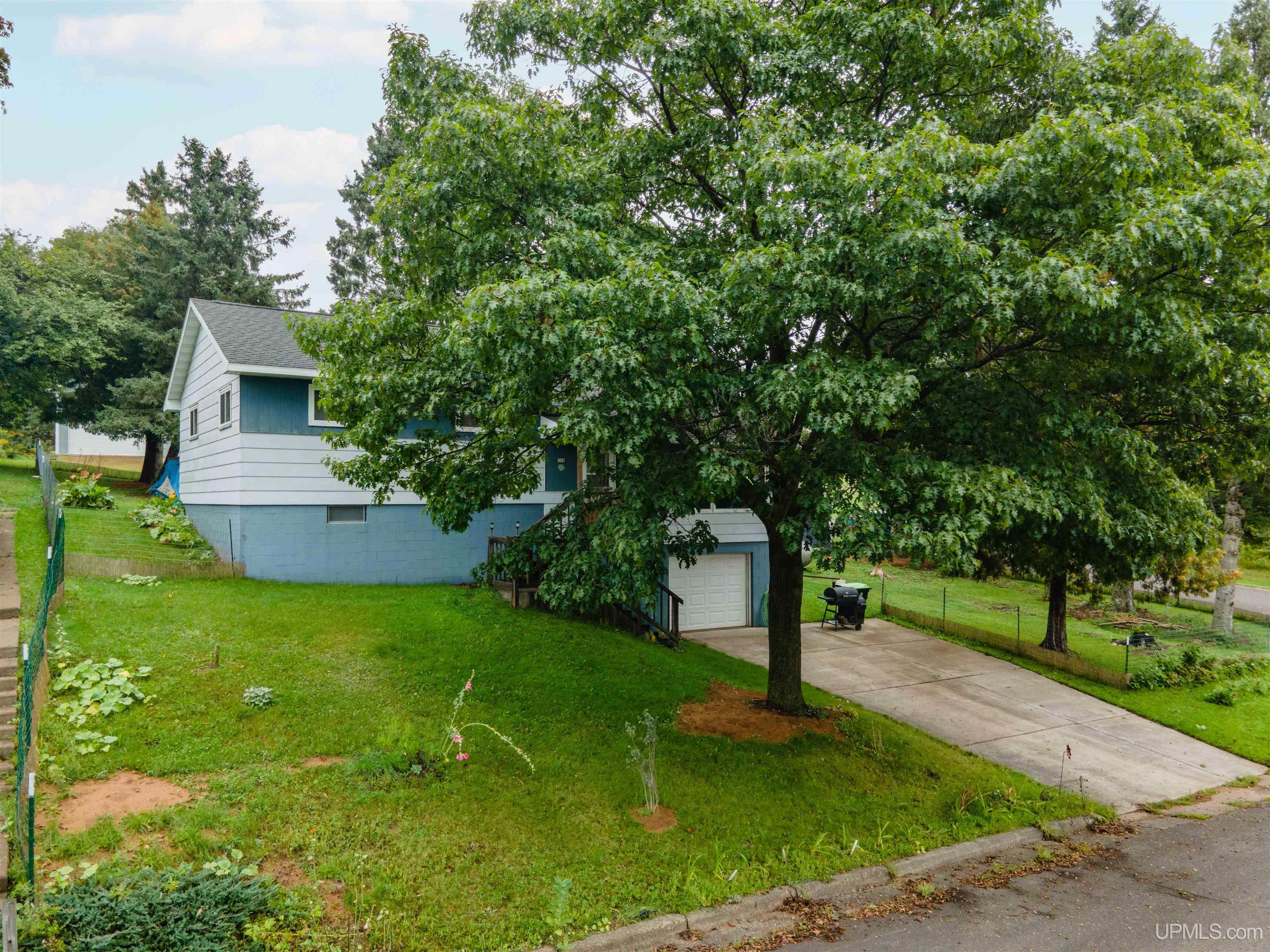 106 3rd Street Alpha, MI 49902 - Photo 1 of 33