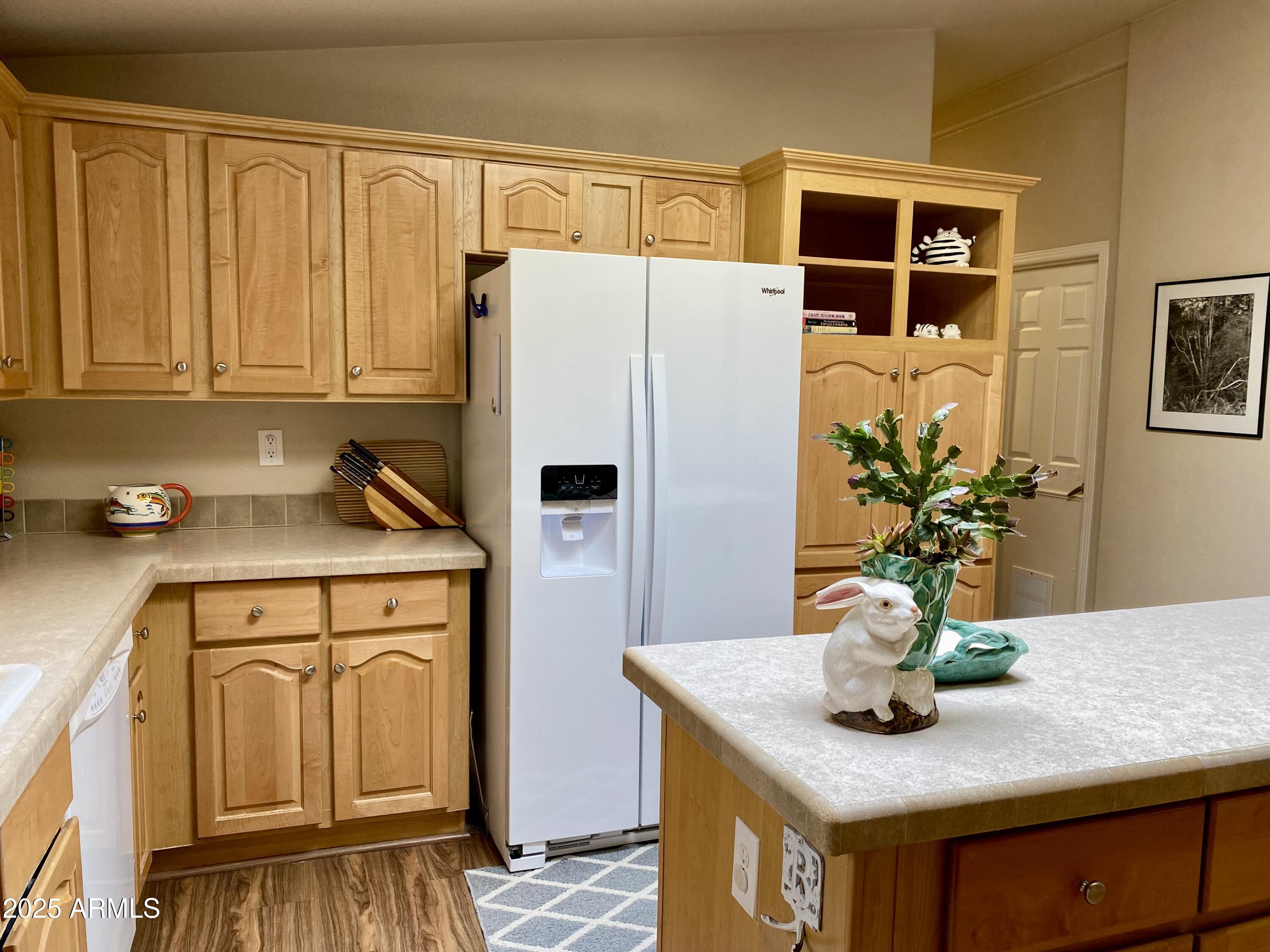 181 Timber Ridge Loop Show Low, AZ 85901 - Photo 21 of 57 More storage & pantry
