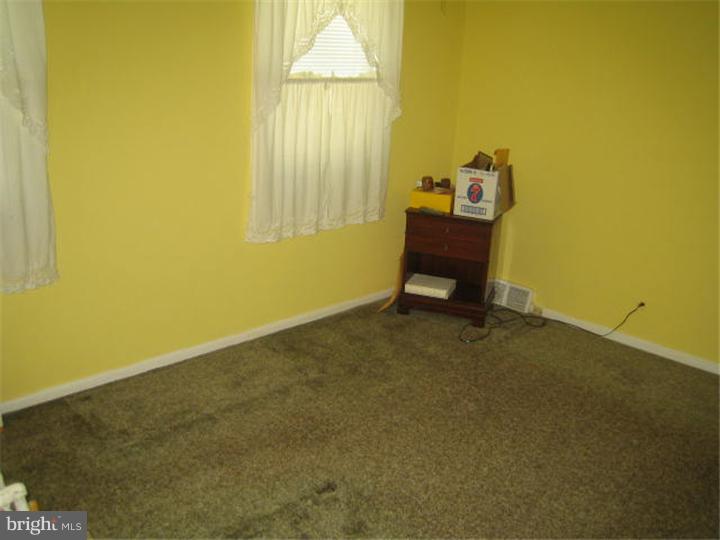 545 Overlook Road Philadelphia, PA 19128 - Photo 11 of 12