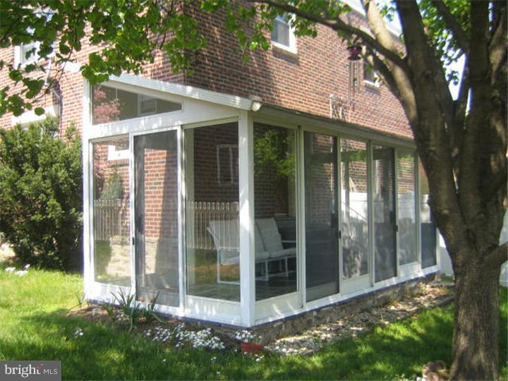 545 Overlook Road Philadelphia, PA 19128 - Photo 3 of 12