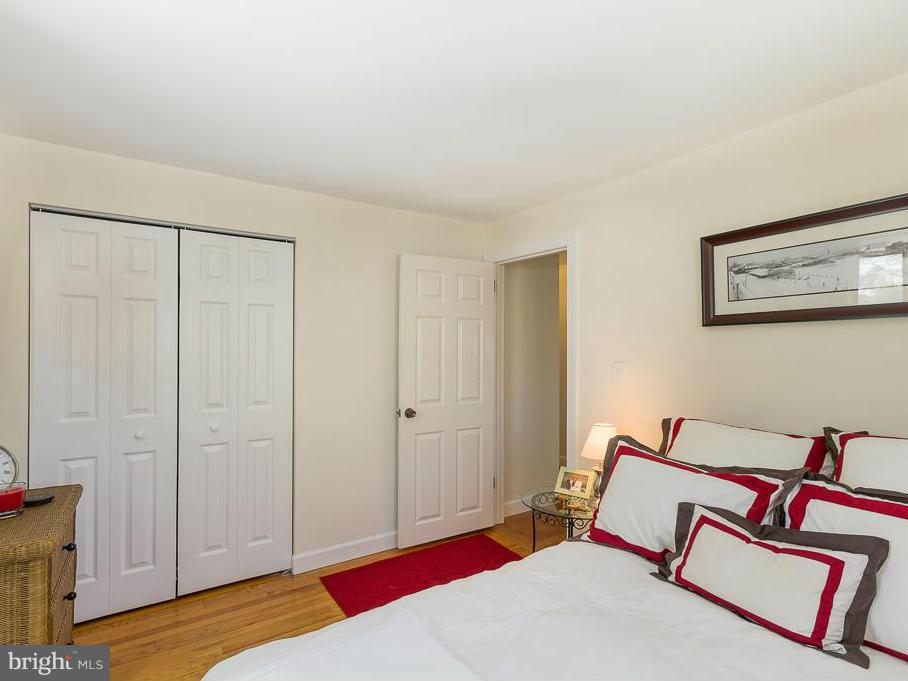 2117 Poplar Ridge Road Pasadena, MD 21122 - Photo 22 of 30 Guest Bedroom