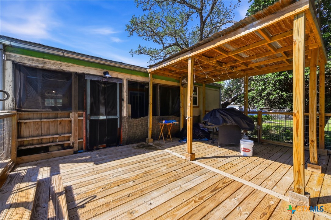 357 Dallas Street Bandera, TX 78003 - Photo 30 of 48 Gallery Image 30