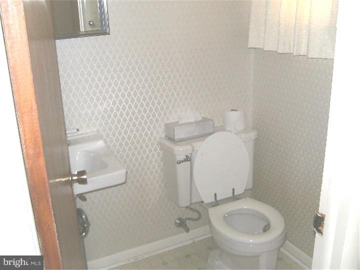 3330 Richard Road Aston, PA 19014 - Photo 6 of 18 Bathroom