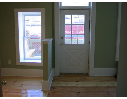 61 Putnam Street, Unit 2 Boston, MA 02128 - Photo 4 of 7