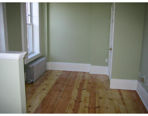 61 Putnam Street, Unit 2 Boston, MA 02128 - Photo 5 of 7