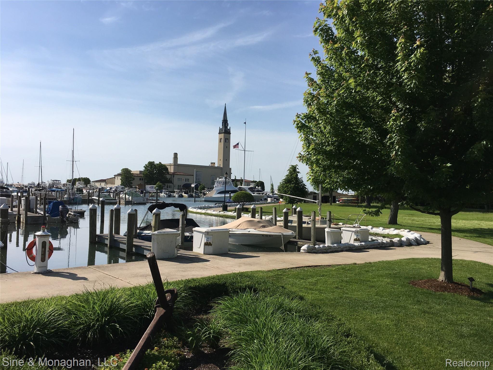 35 Vernier Road Grosse Pointe, MI 48236 - Photo 36 of 38 IMG_4205.JPG