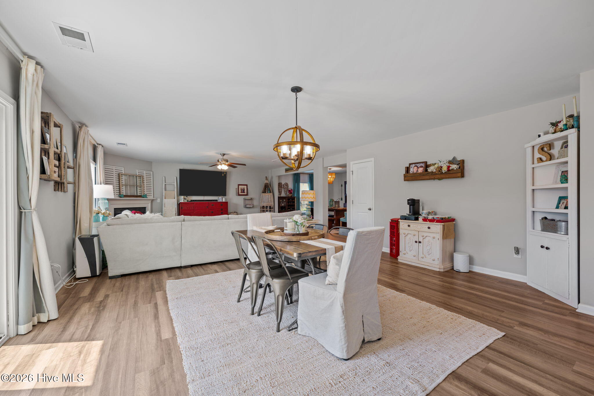 324 Frida Road New Bern, NC 28560 - Photo 21 of 55 Breakfast Nook 03