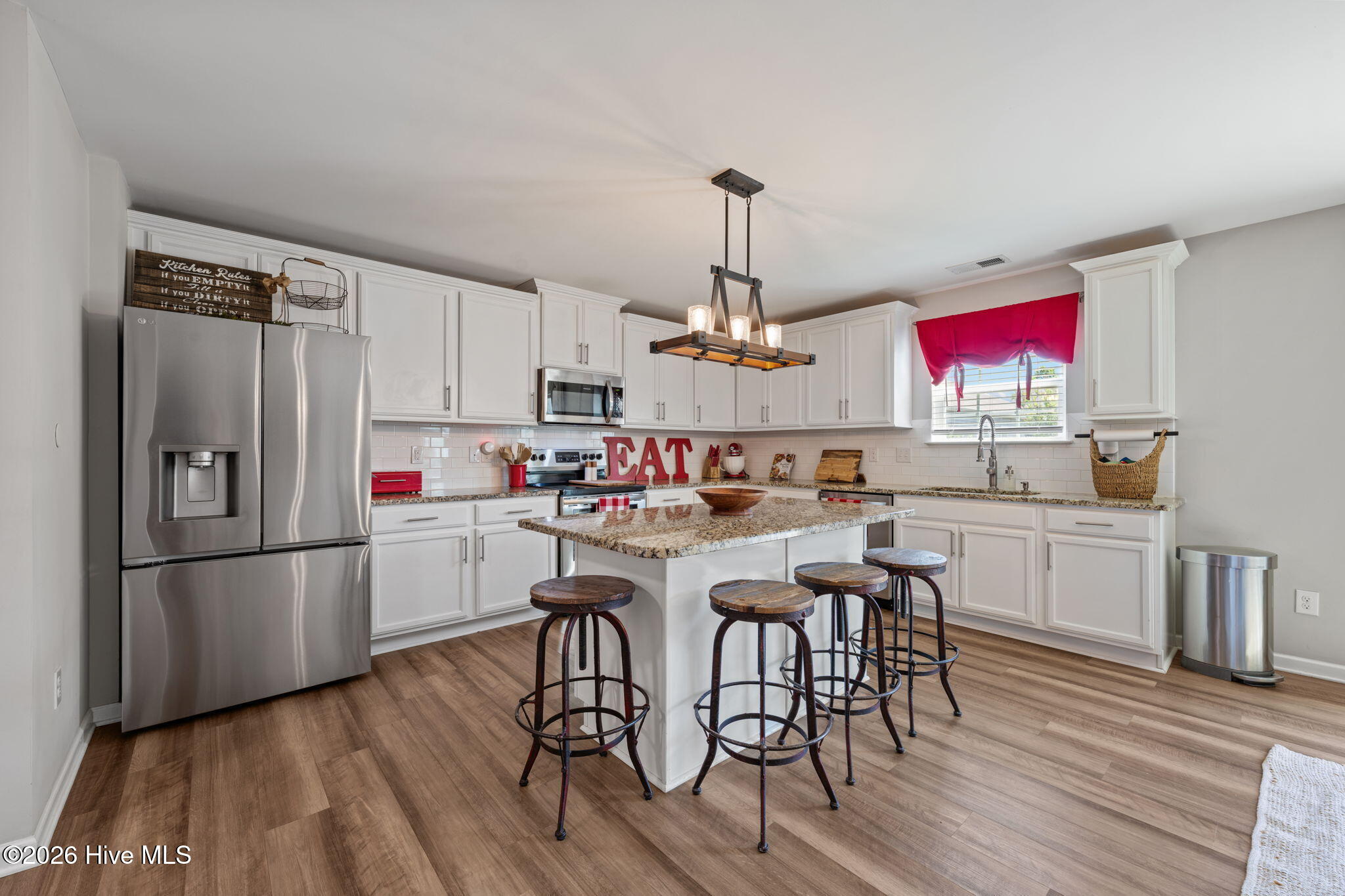 324 Frida Road New Bern, NC 28560 - Photo 23 of 55 Kitchen 02