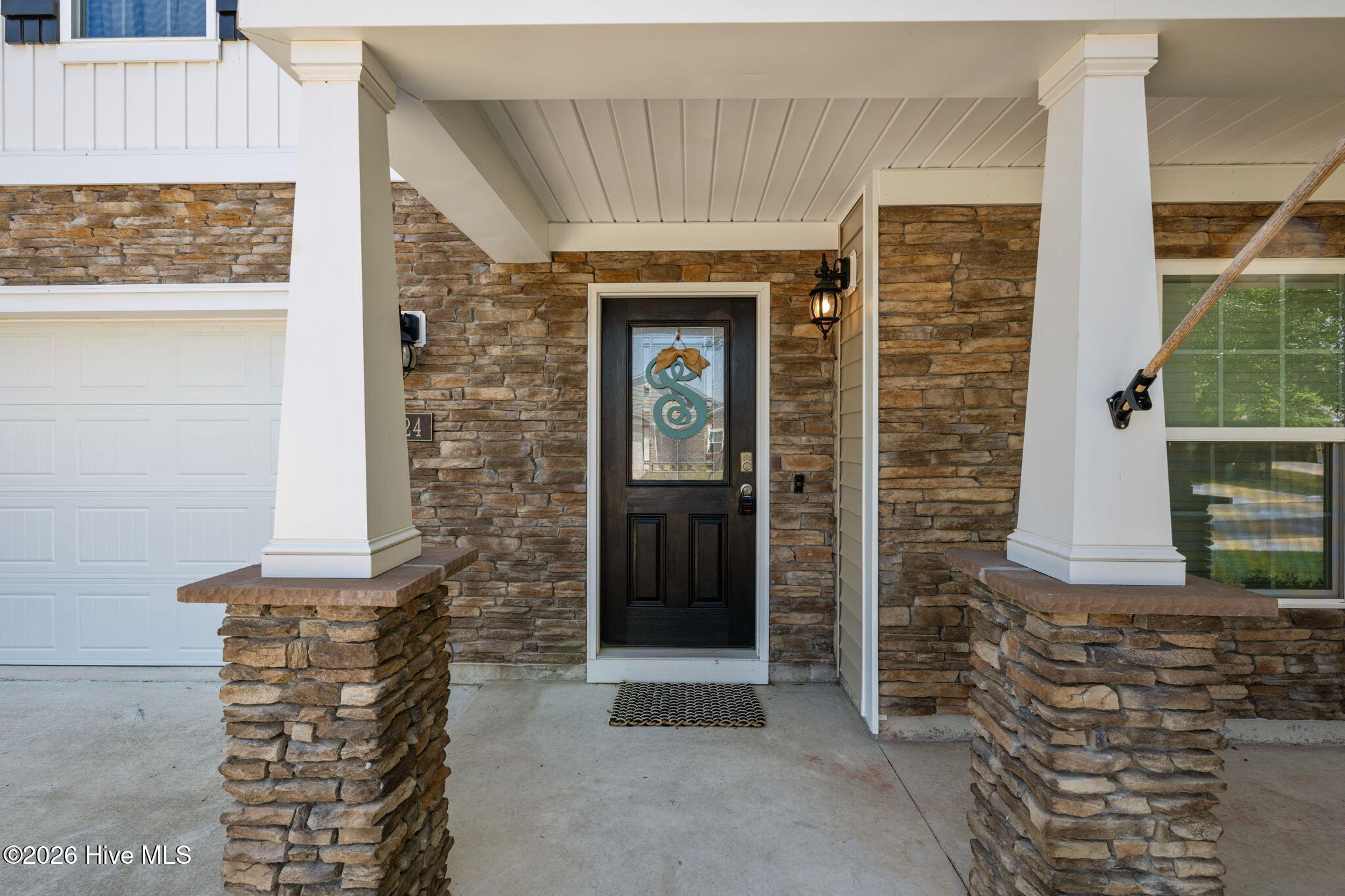 324 Frida Road New Bern, NC 28560 - Photo 6 of 55 Front Porch 02